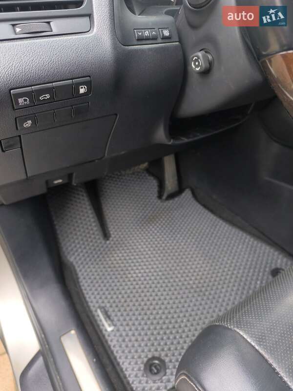 Позашляховик / Кросовер Lexus RX 2018 в Києві