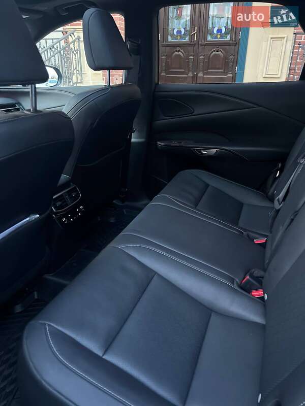 Позашляховик / Кросовер Lexus RX 2023 в Чернівцях фото 4 Позашляховик / Кросовер Lexus RX 2023 в Чернівцях