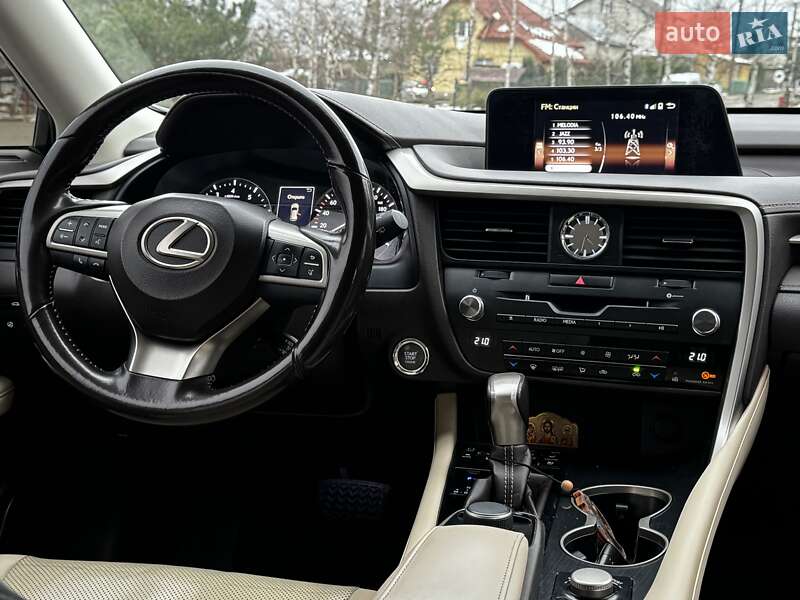 Позашляховик / Кросовер Lexus RX 2016 в Трускавці