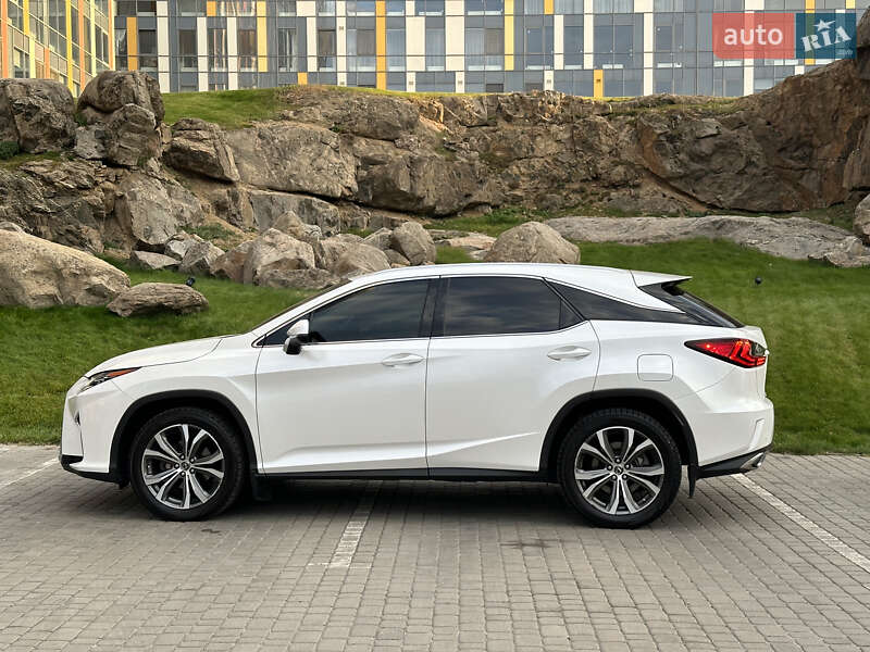 Lexus RX 2019