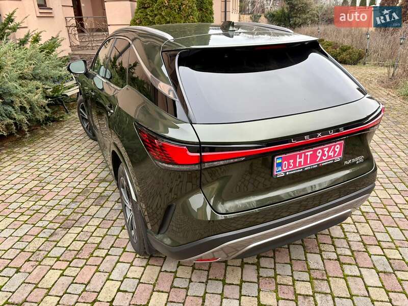 Позашляховик / Кросовер Lexus RX 2024 в Києві