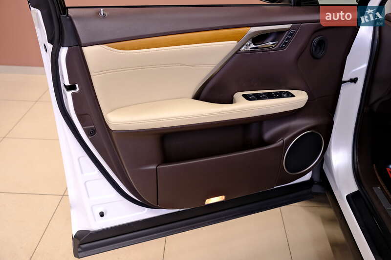 Внедорожник / Кроссовер Lexus RX 2018 в Одессе