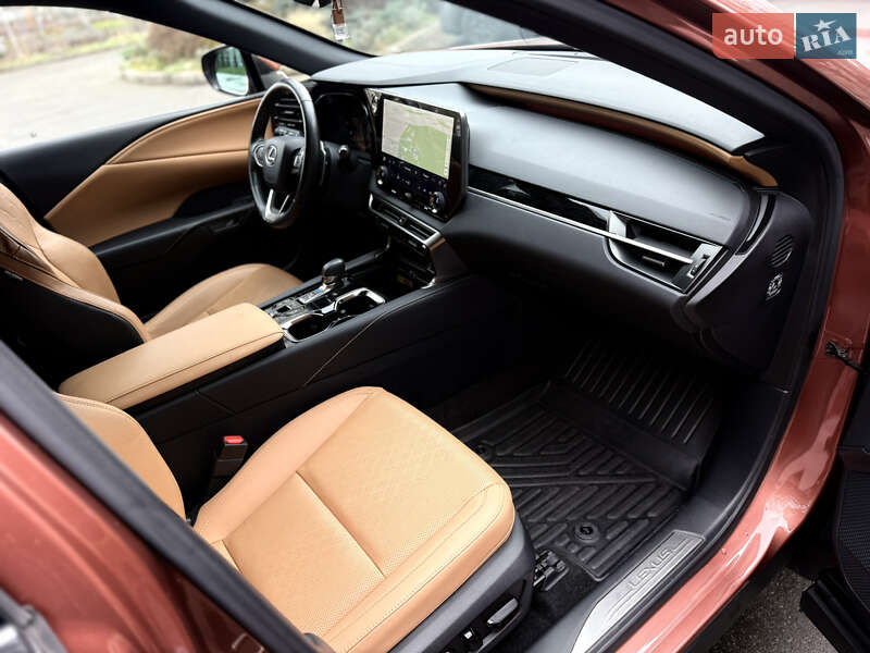 Внедорожник / Кроссовер Lexus RX 2023 в Киеве