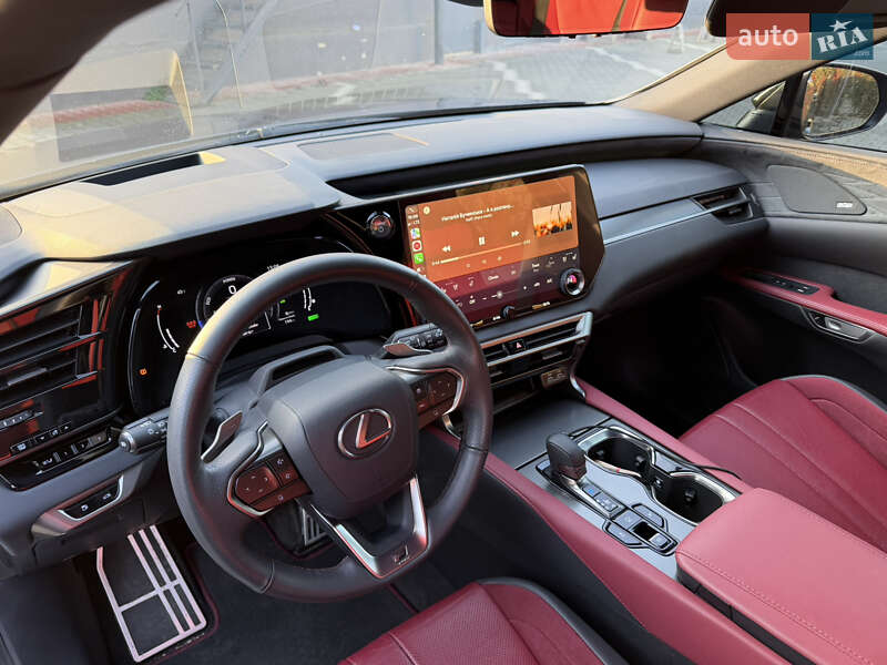 Позашляховик / Кросовер Lexus RX 2023 в Чернівцях