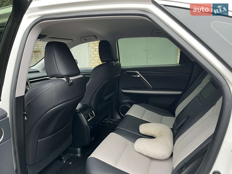 Позашляховик / Кросовер Lexus RX 2022 в Южноукраїнську