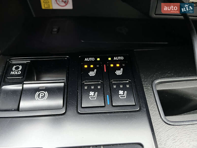 Позашляховик / Кросовер Lexus RX 2022 в Южноукраїнську