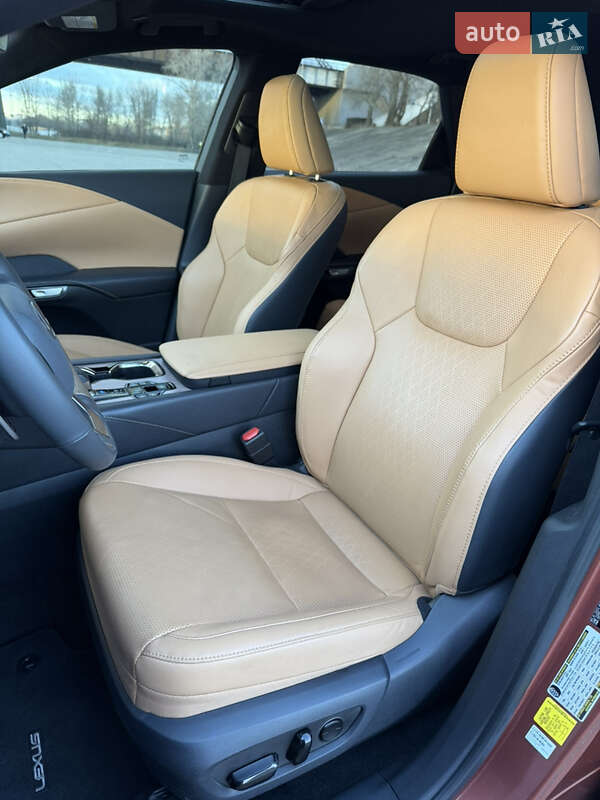 Внедорожник / Кроссовер Lexus RX 2023 в Киеве