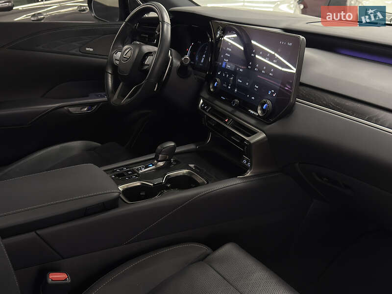 Внедорожник / Кроссовер Lexus RX 2023 в Николаеве