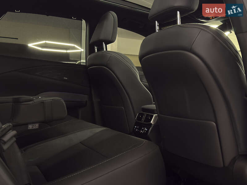 Внедорожник / Кроссовер Lexus RX 2023 в Николаеве