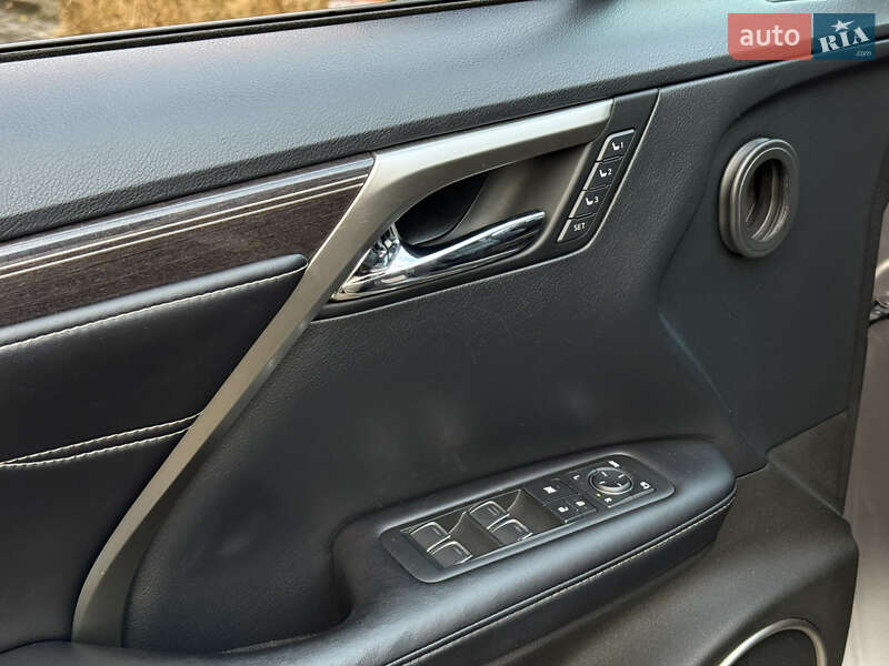 Внедорожник / Кроссовер Lexus RX 2018 в Киеве