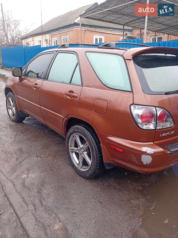 Внедорожник / Кроссовер Lexus RX 2001 в Полтаве