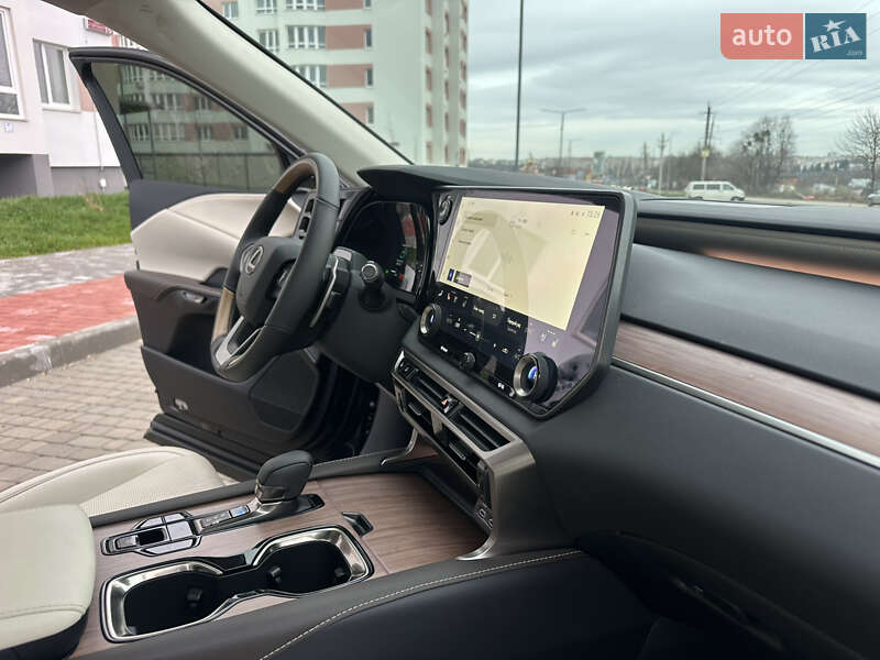 Внедорожник / Кроссовер Lexus RX 2025 в Виннице