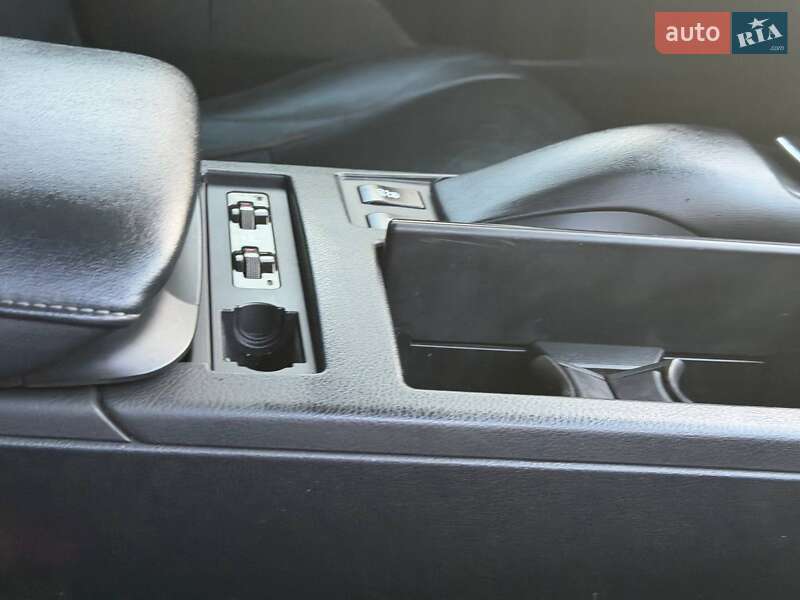 Позашляховик / Кросовер Lexus RX 2013 в Києві