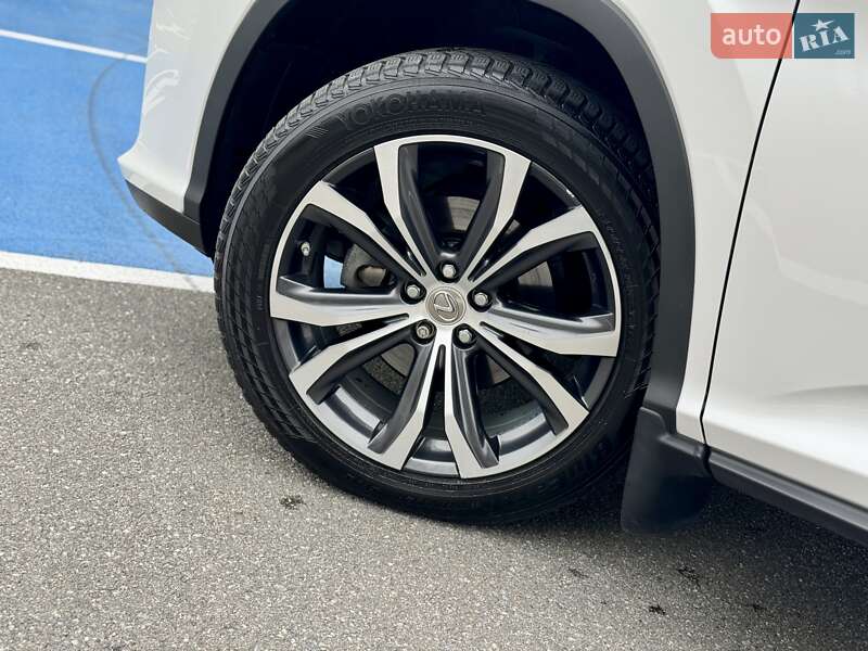 Внедорожник / Кроссовер Lexus RX 2016 в Киеве