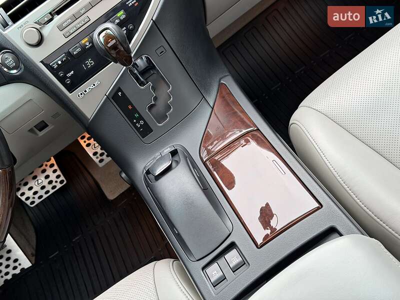 Внедорожник / Кроссовер Lexus RX 2010 в Одессе