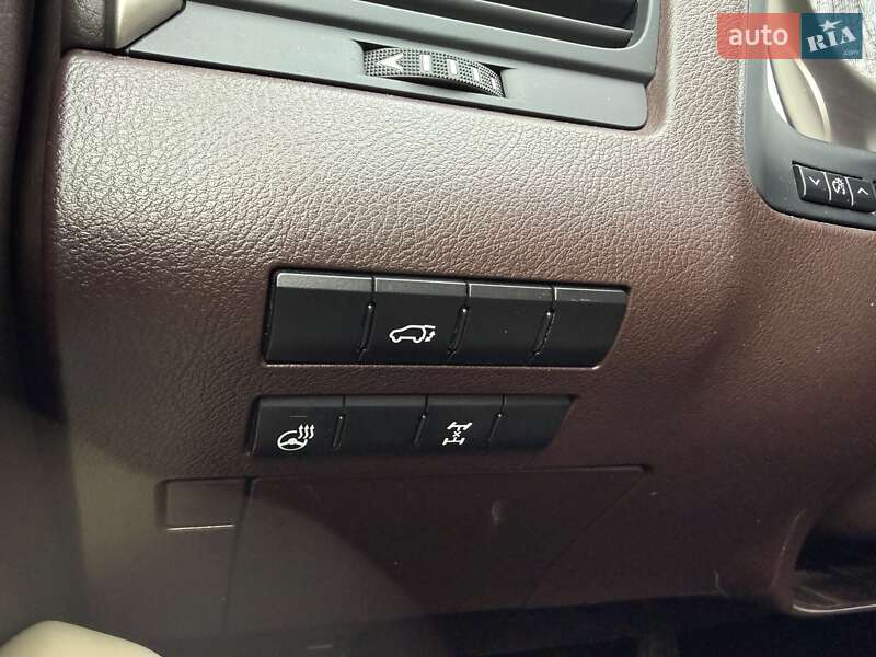 Внедорожник / Кроссовер Lexus RX 2016 в Днепре фото 32 Внедорожник / Кроссовер Lexus RX 2016 в Днепре