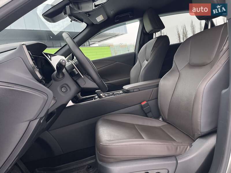 Позашляховик / Кросовер Lexus RX 2023 в Києві