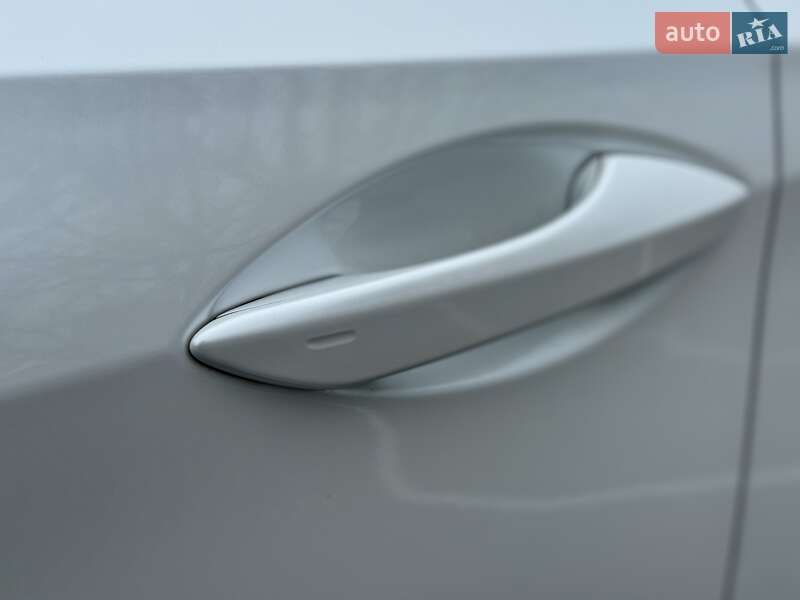 Позашляховик / Кросовер Lexus RX 2016 в Києві