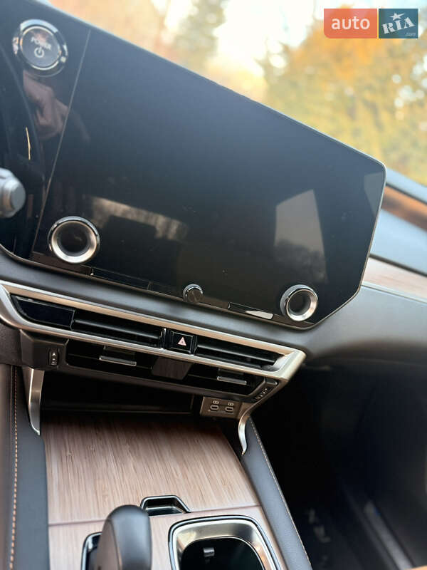 Позашляховик / Кросовер Lexus RX 2024 в Львові фото 12 Позашляховик / Кросовер Lexus RX 2024 в Львові