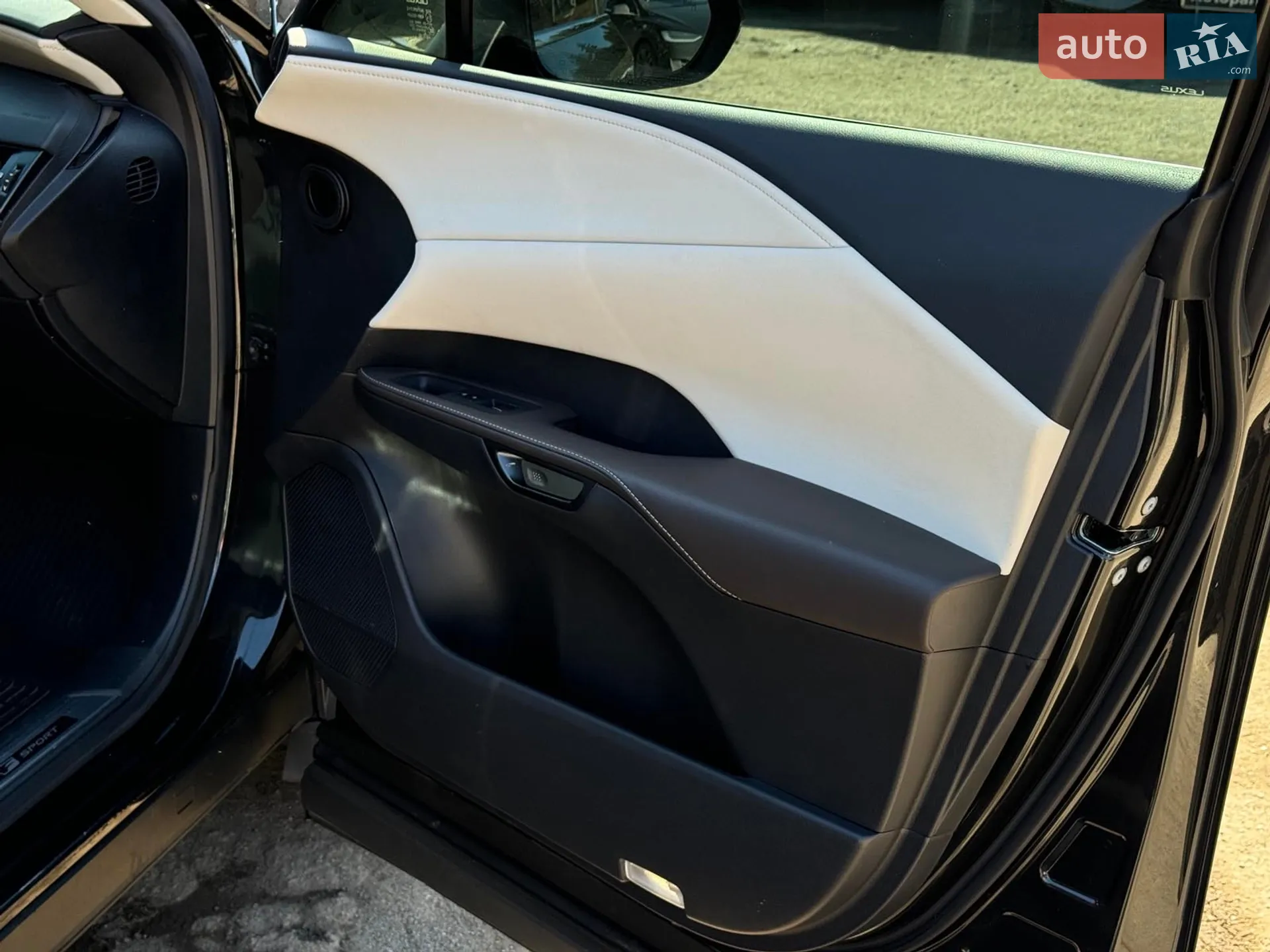 2023 Lexus RX - мініатюра 25
