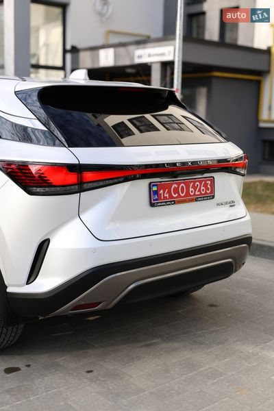 Позашляховик / Кросовер Lexus RX 2024 в Львові