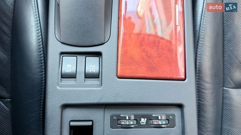 Позашляховик / Кросовер Lexus RX 2010 в Києві