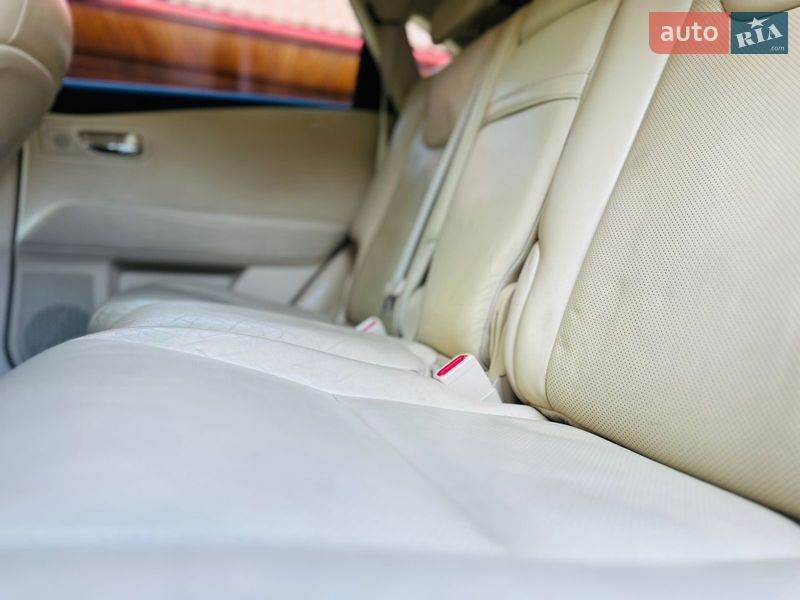 Внедорожник / Кроссовер Lexus RX 2010 в Солотвине
