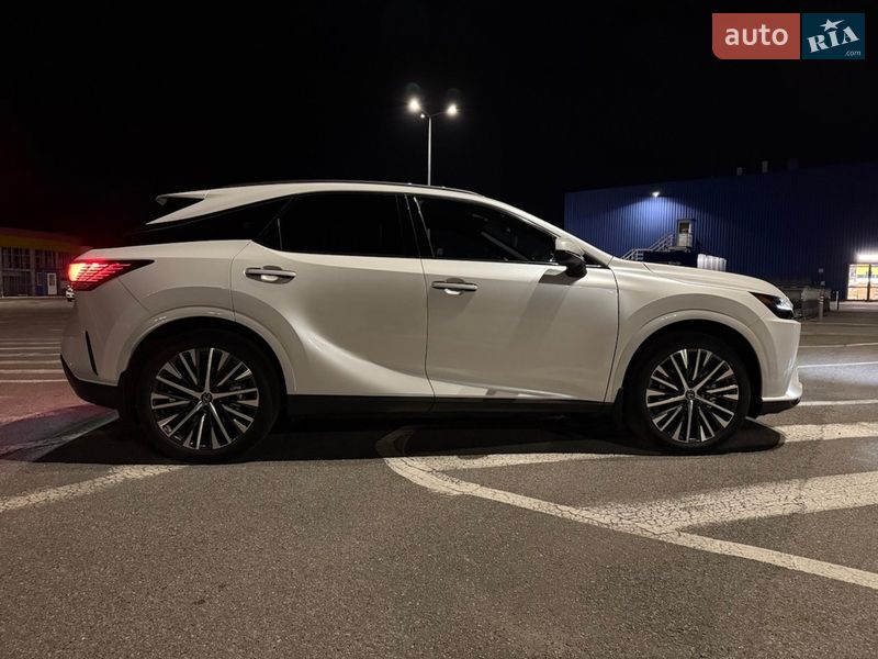 Внедорожник / Кроссовер Lexus RX 2023 в Черновцах