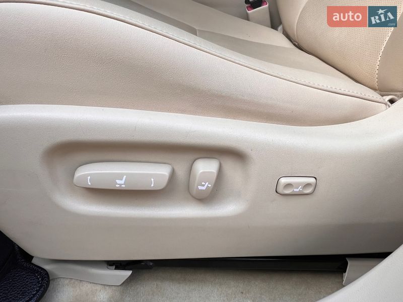 Позашляховик / Кросовер Lexus RX 2010 в Трускавці