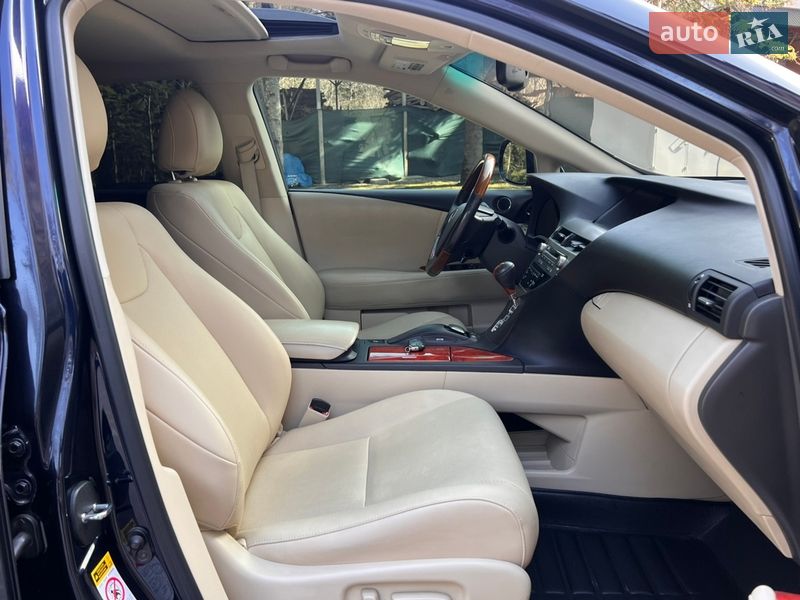 Позашляховик / Кросовер Lexus RX 2010 в Трускавці