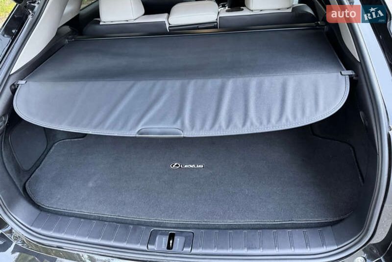 Позашляховик / Кросовер Lexus RX 2019 в Чернігові