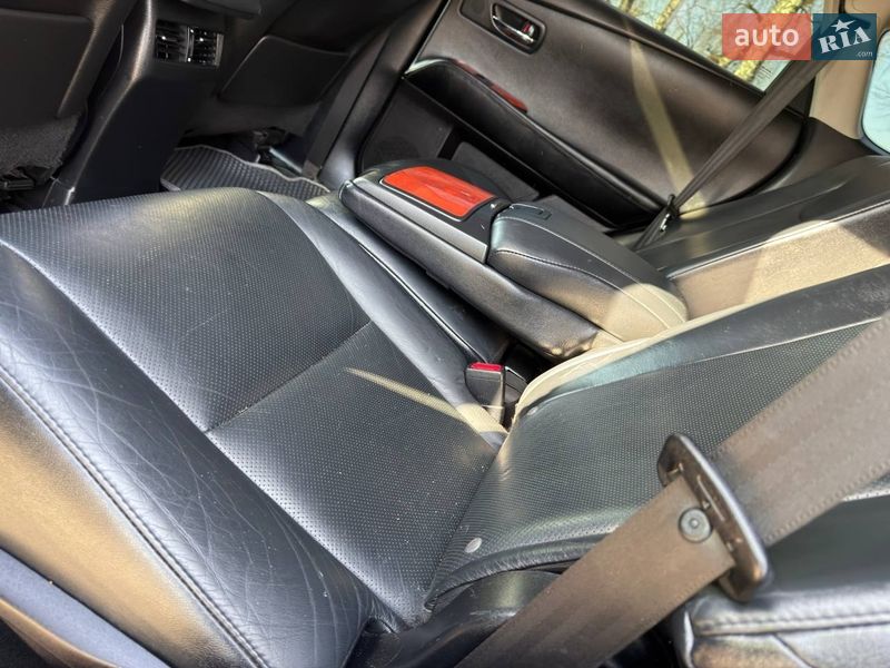 Внедорожник / Кроссовер Lexus RX 2011 в Ахтырке