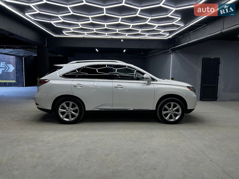 Внедорожник / Кроссовер Lexus RX 2011 в Черновцах