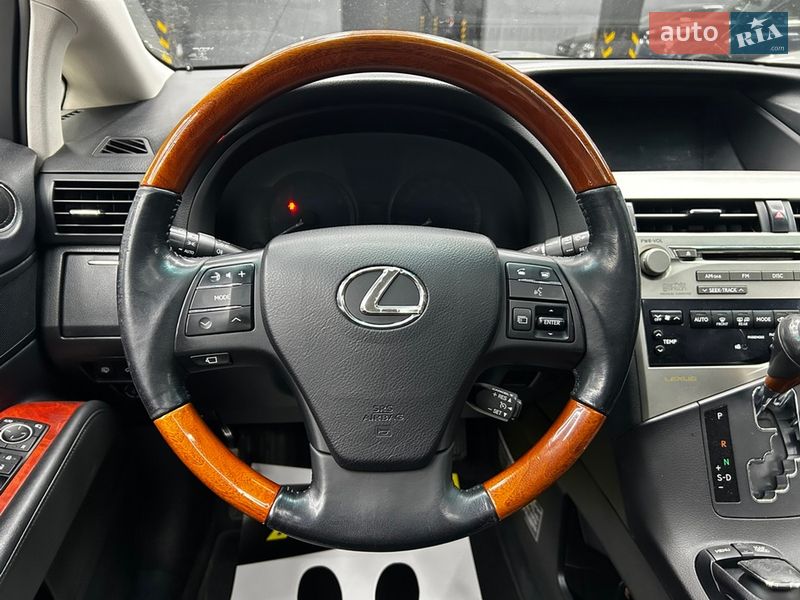 Внедорожник / Кроссовер Lexus RX 2011 в Черновцах