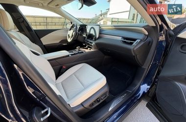 Внедорожник / Кроссовер Lexus RX 2023 в Ужгороде