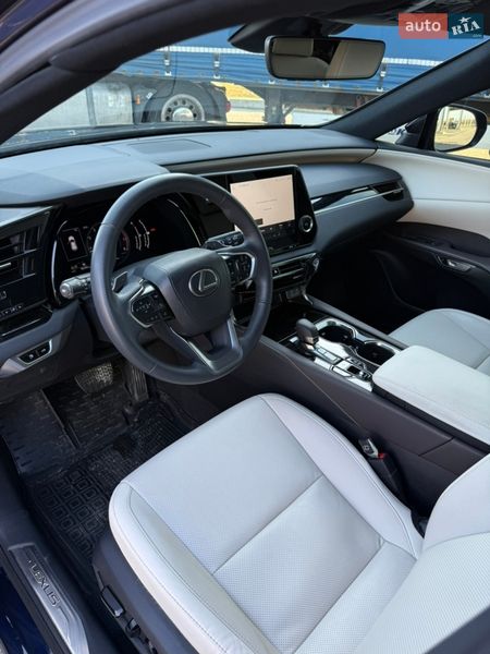 Внедорожник / Кроссовер Lexus RX 2023 в Днепре
