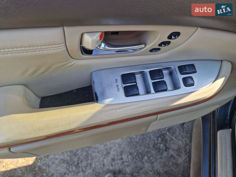 Внедорожник / Кроссовер Lexus RX 2007 в Лугинах