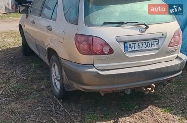 Внедорожник / Кроссовер Lexus RX 2000 в Ивано-Франковске