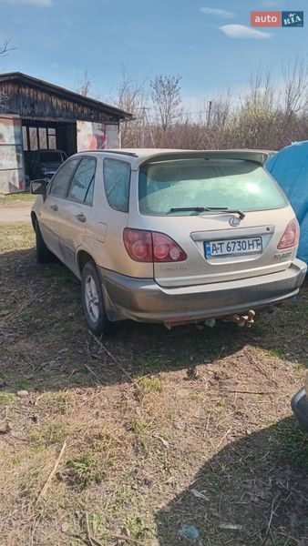 Внедорожник / Кроссовер Lexus RX 2000 в Ивано-Франковске