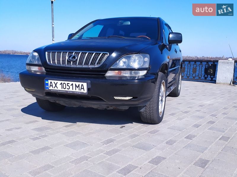 Внедорожник / Кроссовер Lexus RX 2002 в Днепре