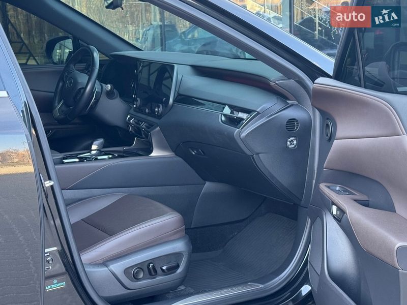 Внедорожник / Кроссовер Lexus RX 2023 в Киеве