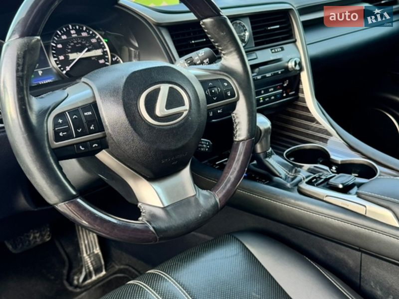 Позашляховик / Кросовер Lexus RX 2017 в Києві