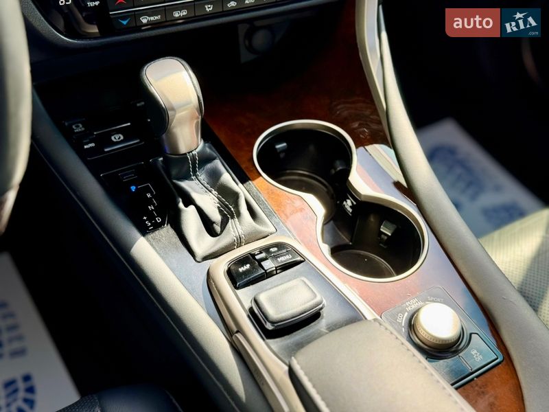 Позашляховик / Кросовер Lexus RX 2018 в Києві фото 14 Позашляховик / Кросовер Lexus RX 2018 в Києві