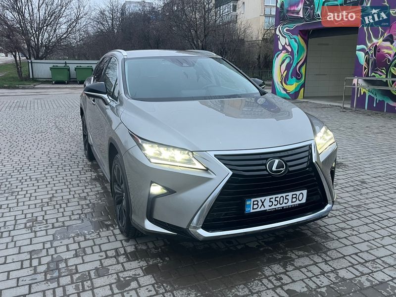 Внедорожник / Кроссовер Lexus RX 2018 в Каменец-Подольском