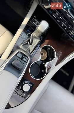 Внедорожник / Кроссовер Lexus RX 2016 в Киеве
