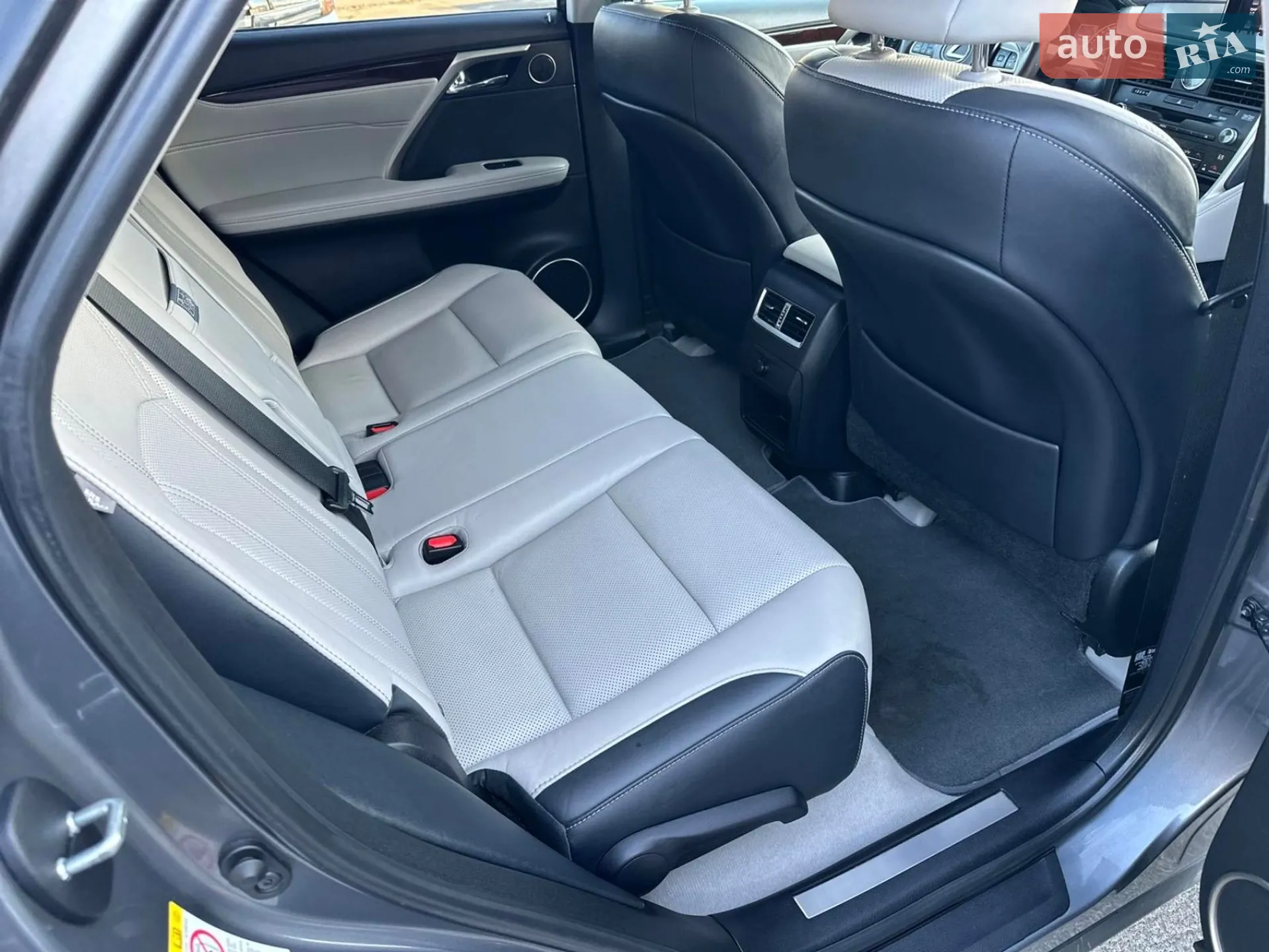 2019 Lexus RX - мініатюра 17