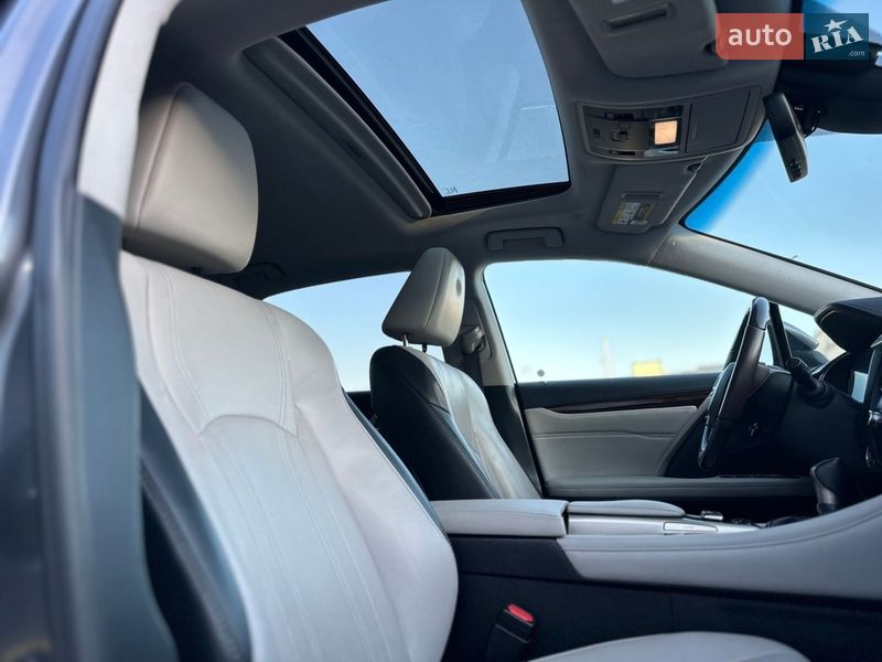 Внедорожник / Кроссовер Lexus RX 2019 в Киеве фото 11 Внедорожник / Кроссовер Lexus RX 2019 в Киеве