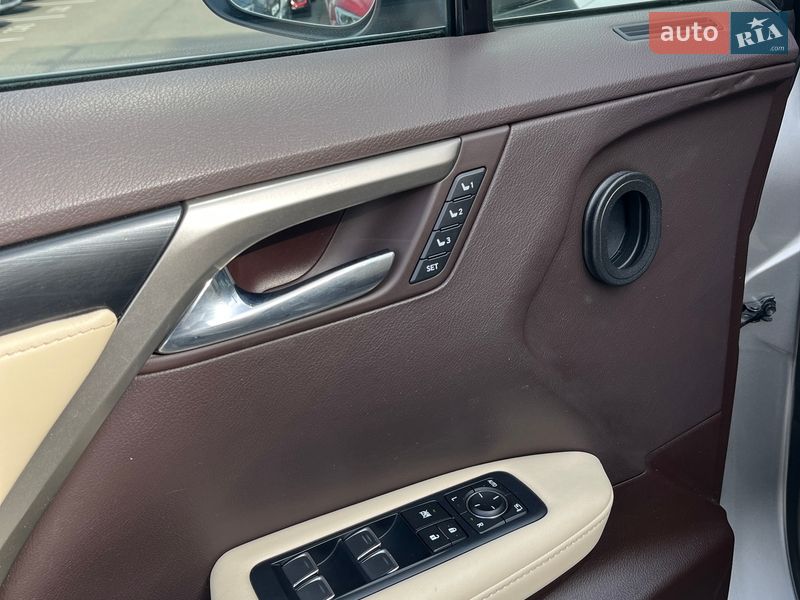 Позашляховик / Кросовер Lexus RX 2019 в Києві