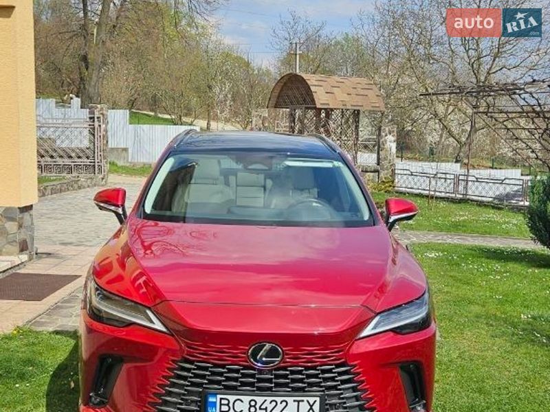 Позашляховик / Кросовер Lexus RX 2023 в Івано-Франківську