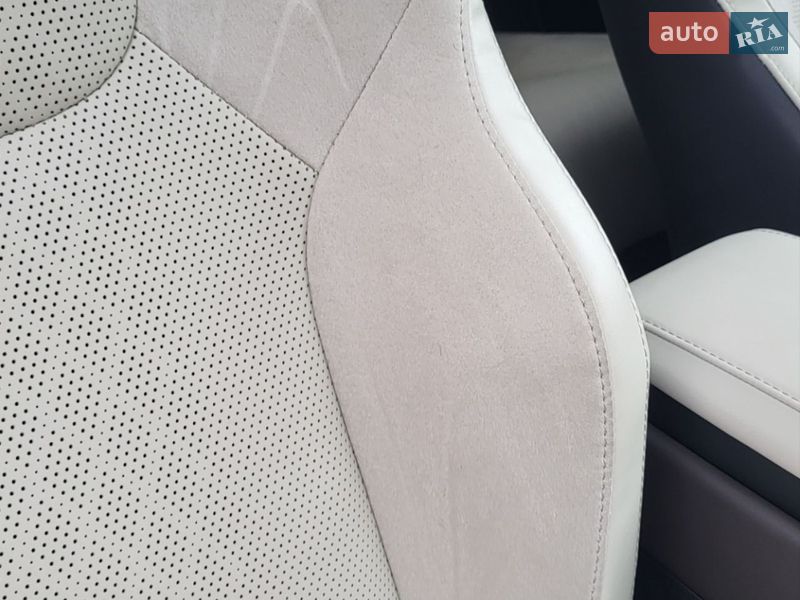 Позашляховик / Кросовер Lexus RX 2023 в Івано-Франківську